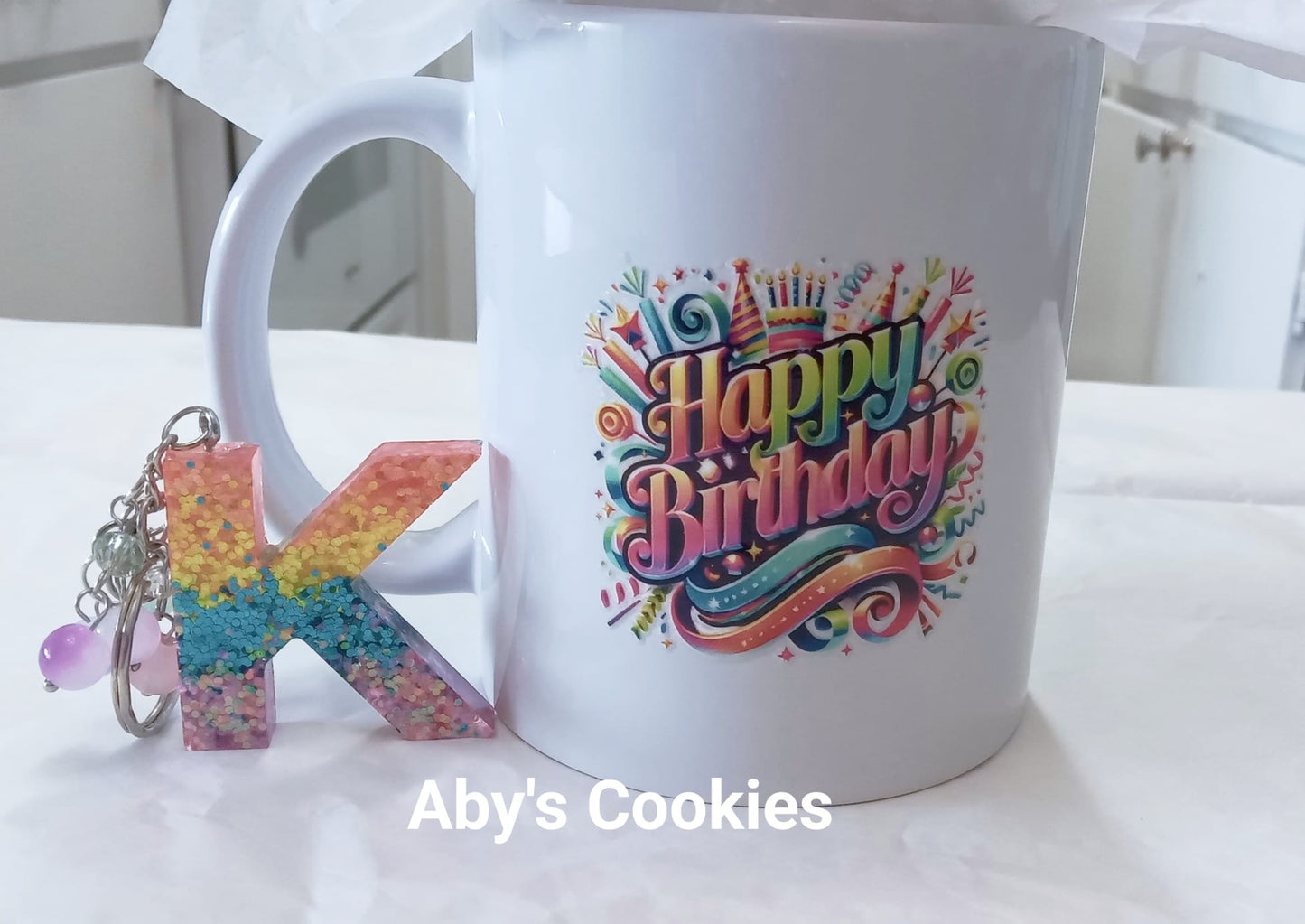 🎂Birthday Gift Set – Taza + 6 Galletas Festivas + Llavero Inicial
